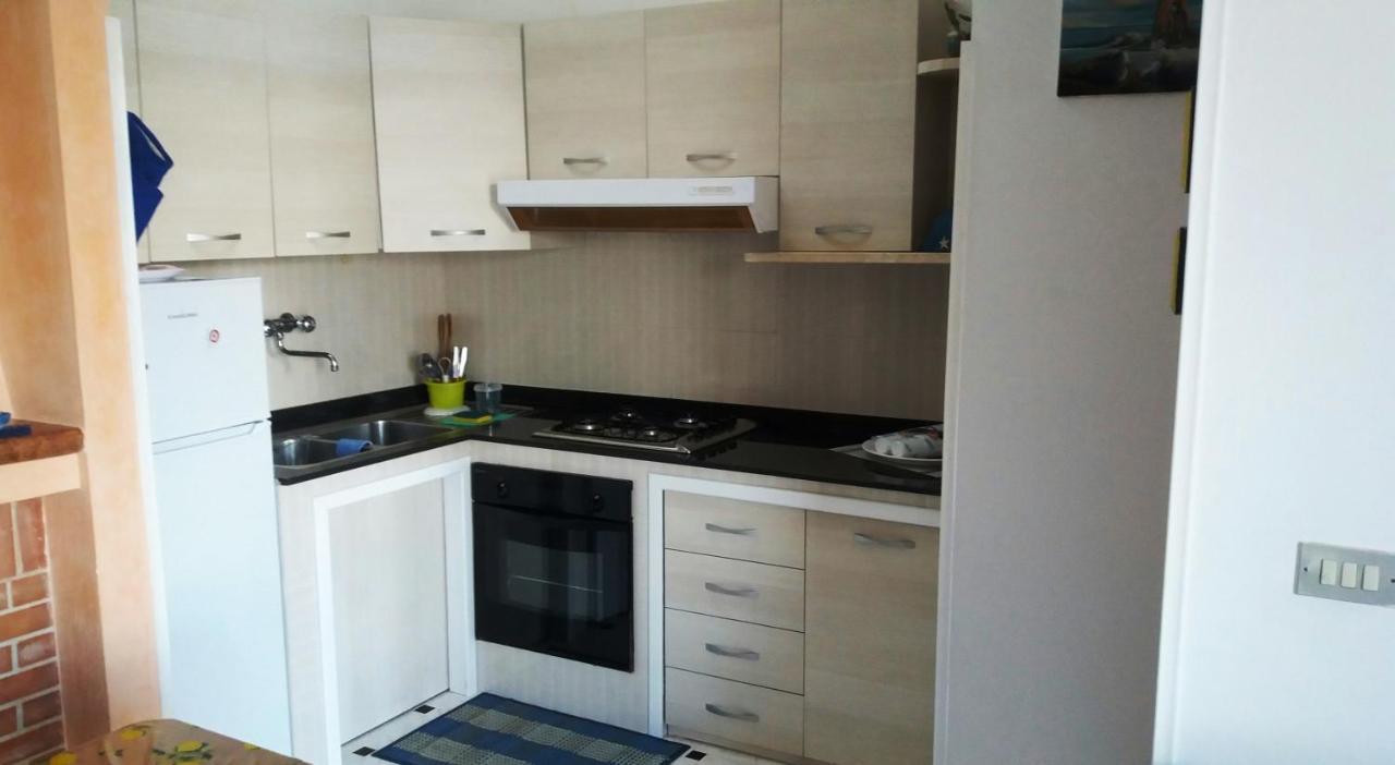 Appartamento Indipendente Nardy-Ros Torre dell'Orso Luaran gambar